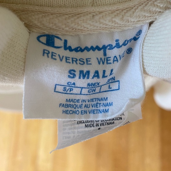 (ON SALE) Urban Outfitters Burberry Embroidered Champion logo hoodie (2019)🫶🏻 - Picture 3 of 4